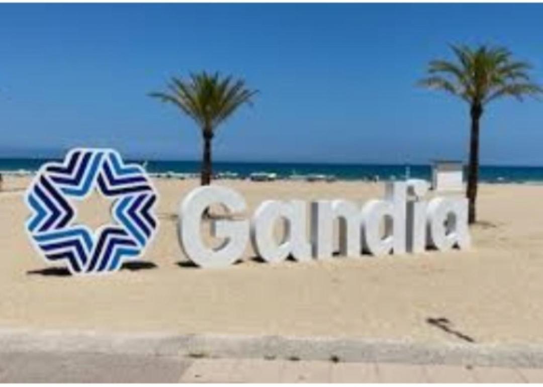 Estudio Recien Reformado Muy Cerca Del Mar Playa de Gandia 外观 照片